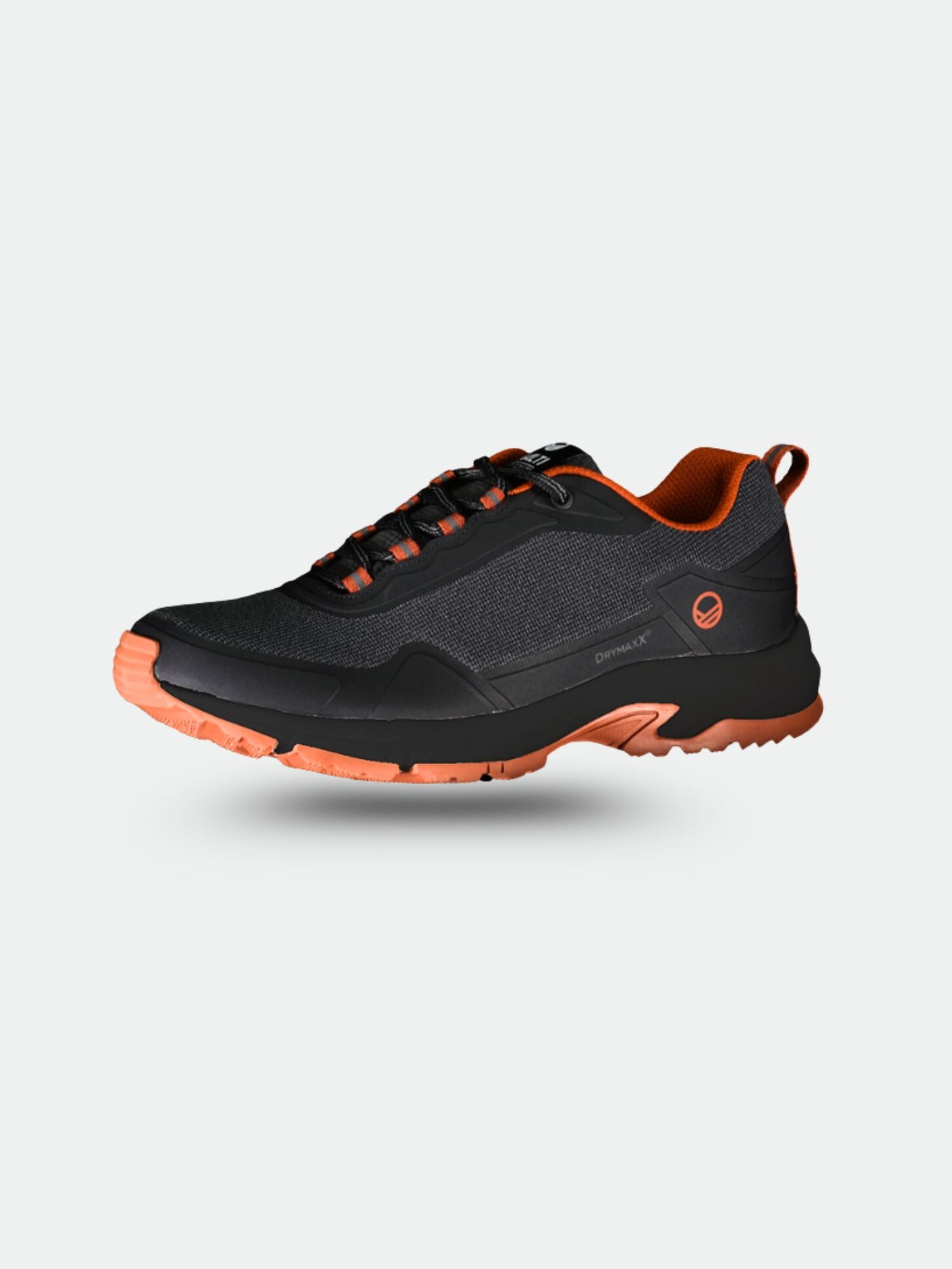 Halti Fara 2 DX Low Outdoorskor Herr är en svart vandringssko med orange detaljer och ett vattentätt DrymaxX-membran.