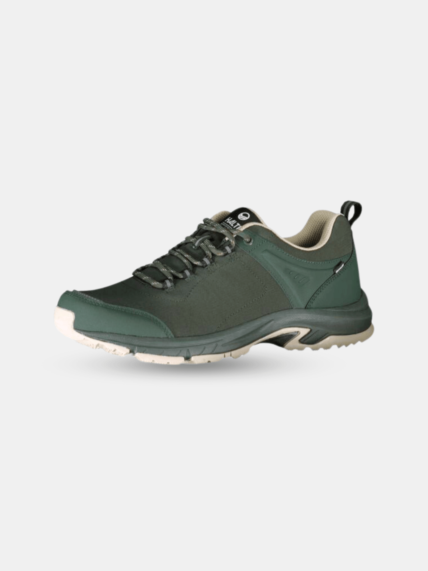 Halti Outdoorskor DX Low Herr i grön/beige med GripmaxX halkskyddssula, snörning och dragflik i hälen på enfärgad bakgrund.