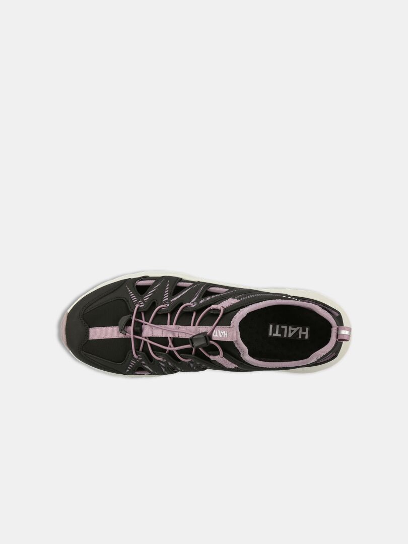 Seili Hybrid Sandal Dam från Halti, en svart sandal-sneaker med rosa detaljer - perfekt för vandringar.