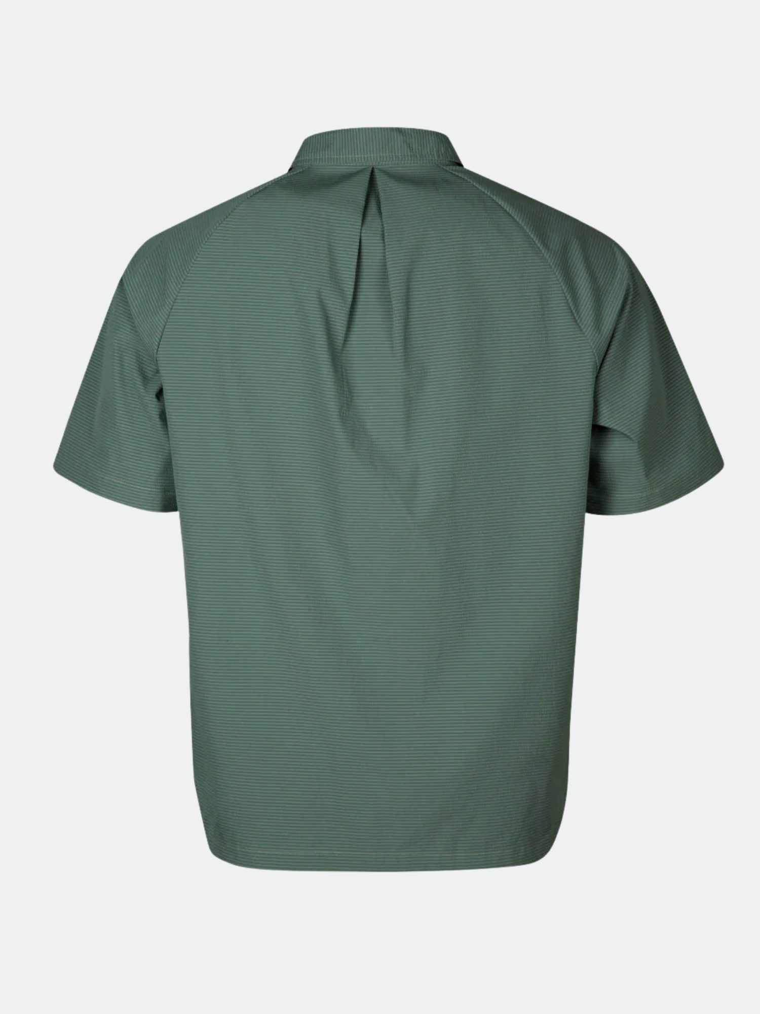 Halti Baana Unisex Skjorta är en salviagrön seersucker-skjorta med kortärmad veck bak och rak fåll.