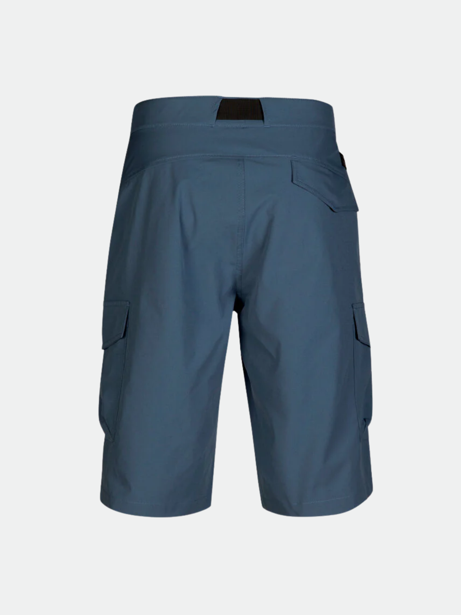 Baksidan av Halti Rundi Herr Shorts i blått med fickor med lock, tillverkade av Quick Dry Stretch ECO RECY-material.
