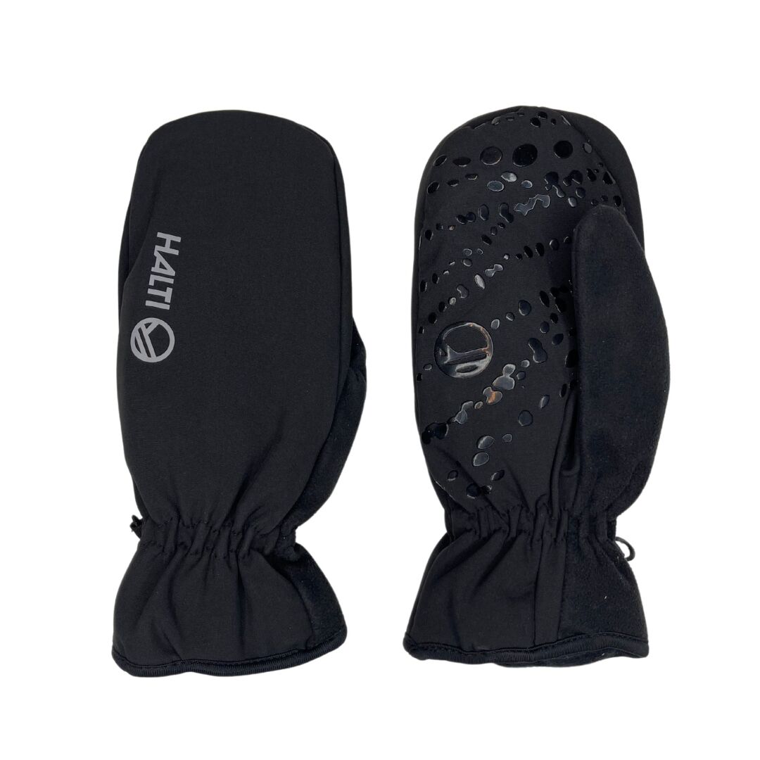 Halti Kroka Vantar: Svarta unisexvantar med resår i handlederna; en med Stormwall®, prickar och en logotyp.