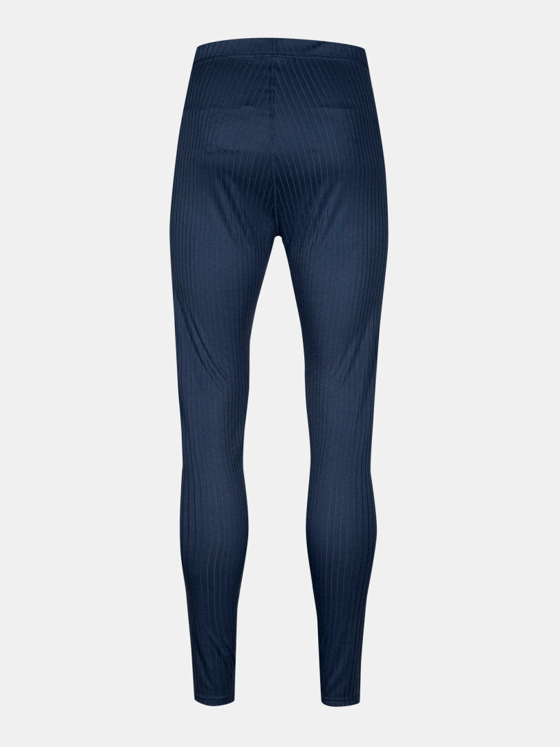 Bakifrån på Halti Dual Underställ Set Herr i marinblå, kritstrecksrandiga leggings med hög midja, återvunnen polyester.