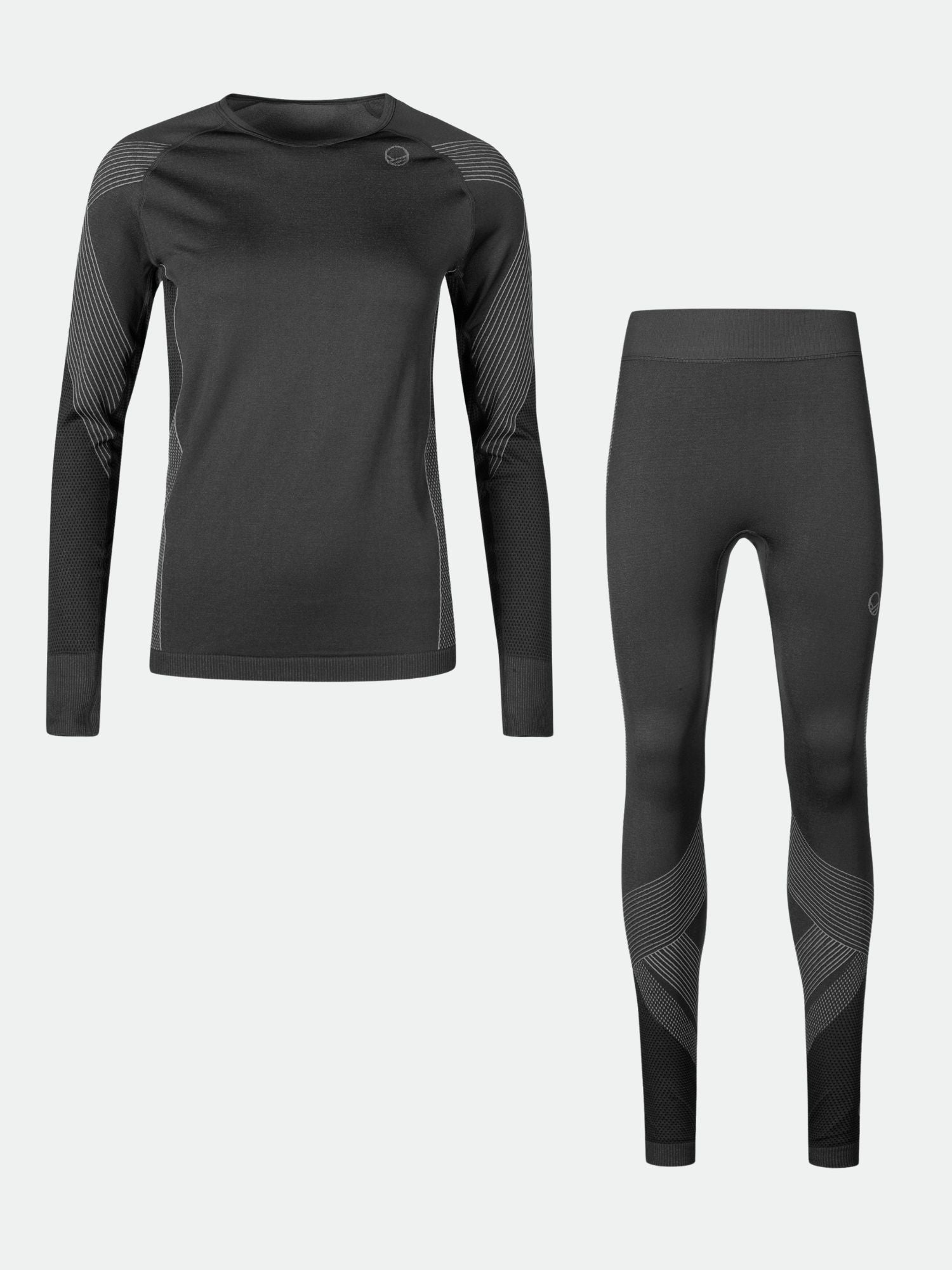 Halti Atom Seamless Underställ Set Dam: svart topp och leggings med subtila ränder på ärmar och ben.
