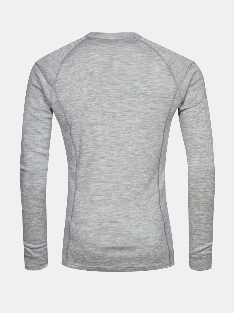 Den långärmade Halti Hossa II Merino Underställ Set Herr-skjortan i ljusgrått, bakifrån mot en vit bakgrund.