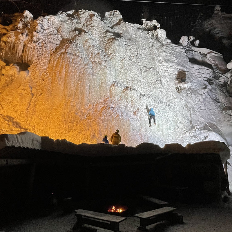 Isklättring i Pyhä-Luosto nationalpark i Finland