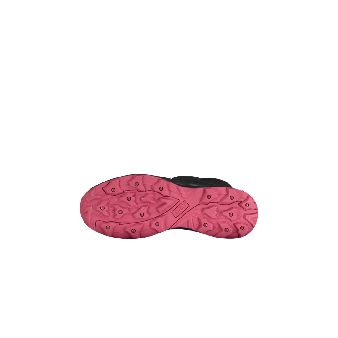 Halti Nanook Dam Mid DrymaxX Dubbskor är en svart känga med en rosa GripmaxX Spike-sula, sedd underifrån på vitt.
