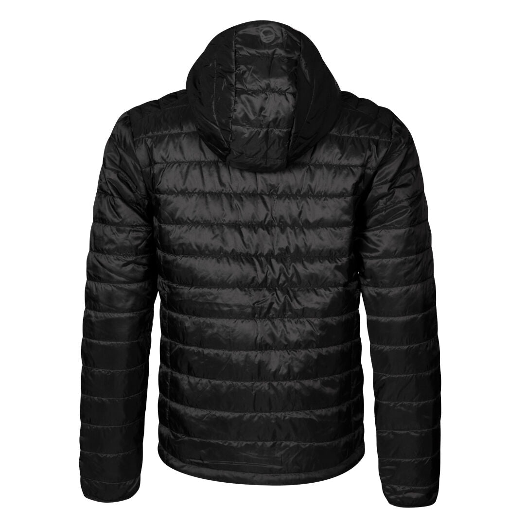Halti Element Jacka Herr är en svart vadderad jacka med huva tillverkad av återvunnen polyester, visad bakifrån.