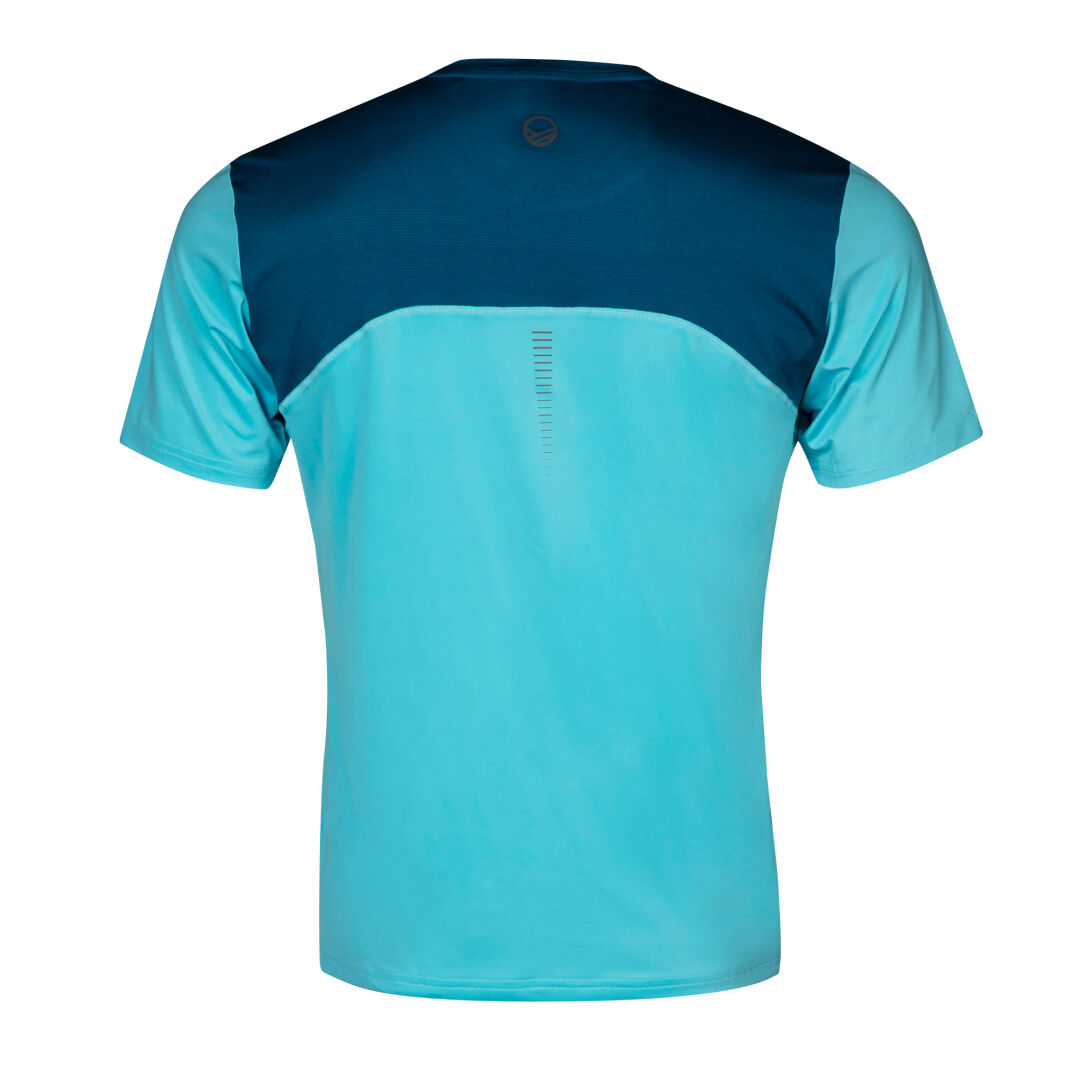 Halti Urbanite Herr Active Dry T-shirt: ljusblå kortärmad med mörkblå baksida, tillverkad av återvunnen polyester.