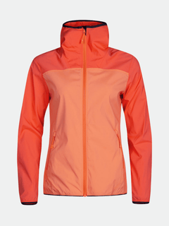Framsida av Halti Pallas Dam Lite X-stretch Jacka, en orange jacka med dragkedjor och fickor på vit bakgrund.