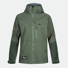 Halti Hiker DrymaxX 3L Ventilated Jacka Dam i grönt har fickor med dragkedja, logotyp på bröstet och förstärkta armbågar.