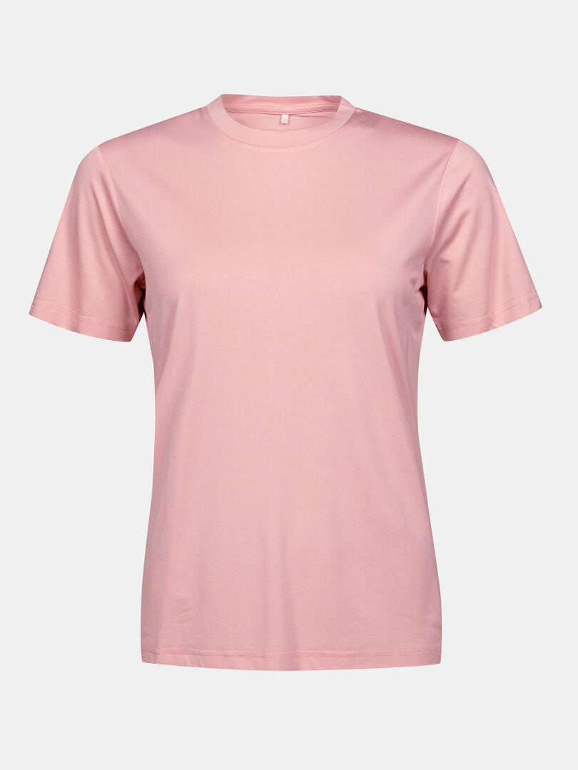 En ljusrosa Halti Kalteva T-Skjorta Dam kortärmad T-shirt mot vit bakgrund.