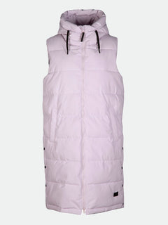Halti Penger Puffer Väst Dam: Ärmlös ljusrosa väst med huva, dragkedja och tryckknappar i sidorna, i återvunnen polyester.