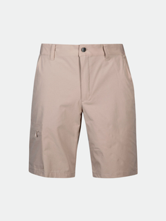 Halti Drive X-stretch Shorts Herr i beige med bälteshällor, sidfickor och en benficka med dragkedja mot enfärgad bakgrund.