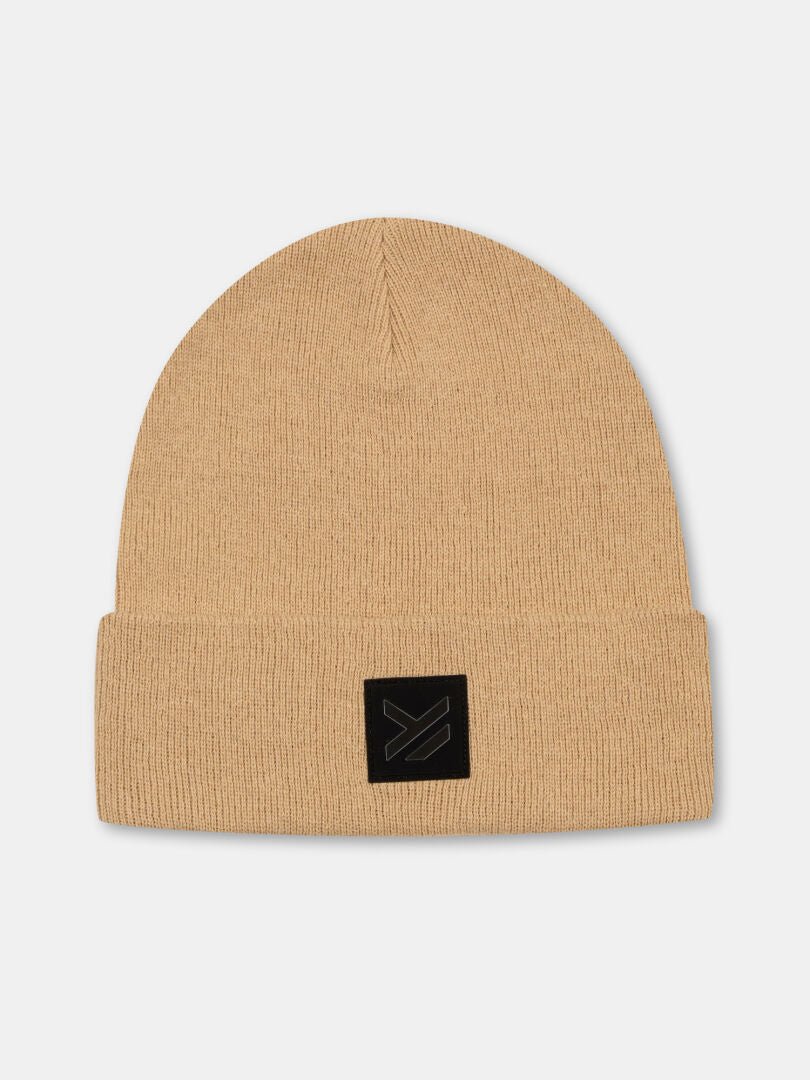Halti Vataja Mössa - klassisk tanmössa med vikt bräm, svart patch och återvunnen polyester.