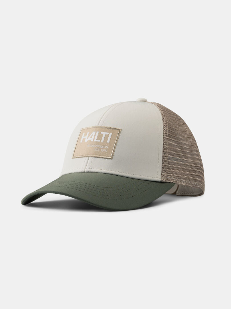 Halti Koskelo Trucker Keps är beige-grön med mesh baktill, logopatch och justerbara tryckknappar för perfekt passform.