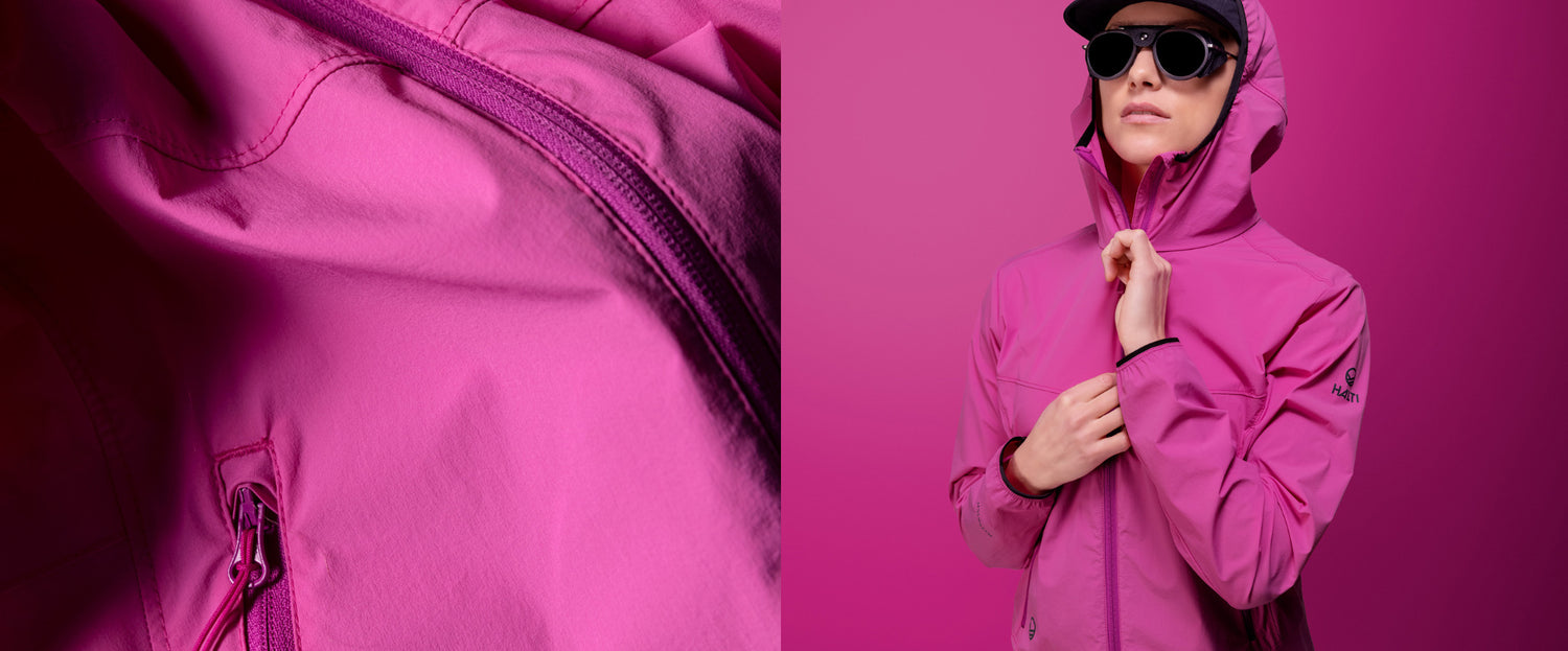 Närbild av rosa kavajtyg och blixtlås till vänster; person med matchande rosa kavaj och solglasögon till höger.