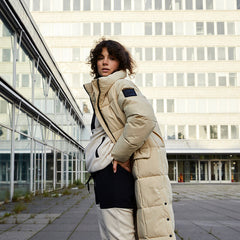 Halti Kallio Penger women's puffer coat beige / Skugge unisex fleece set beige / Penger naisten talvitakki beige